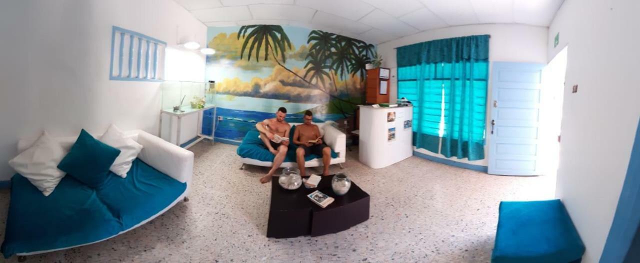 Hostal Aquarium Cartagena Exterior photo